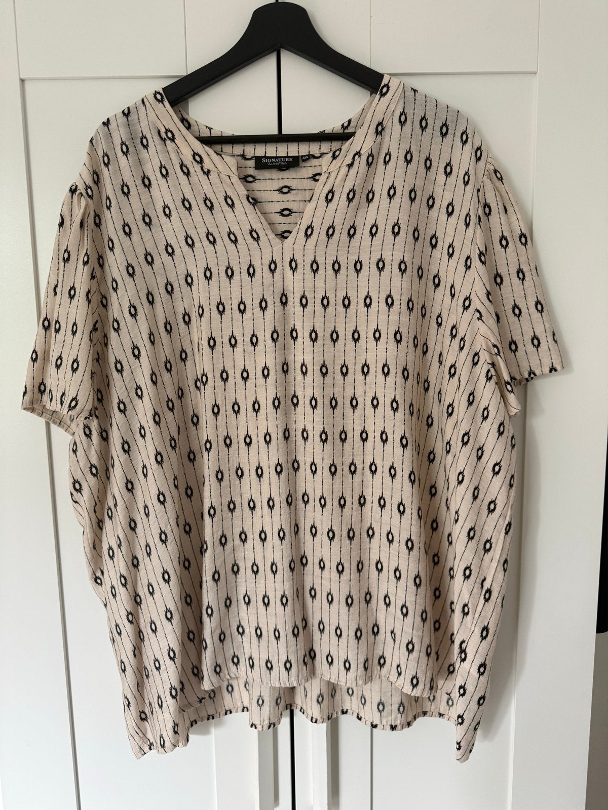 Signature Top 4XL/50-52 - Zo goed als nieuw, Ophalen of Verzenden, Zo goed als nieuw, Beige, Shirt of Top