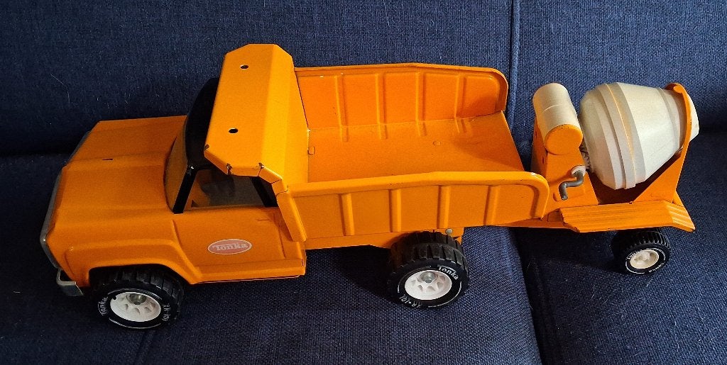 Tonka kiepvrachtauto met mortel aanhanger, Ophalen of Verzenden, Zo goed als nieuw