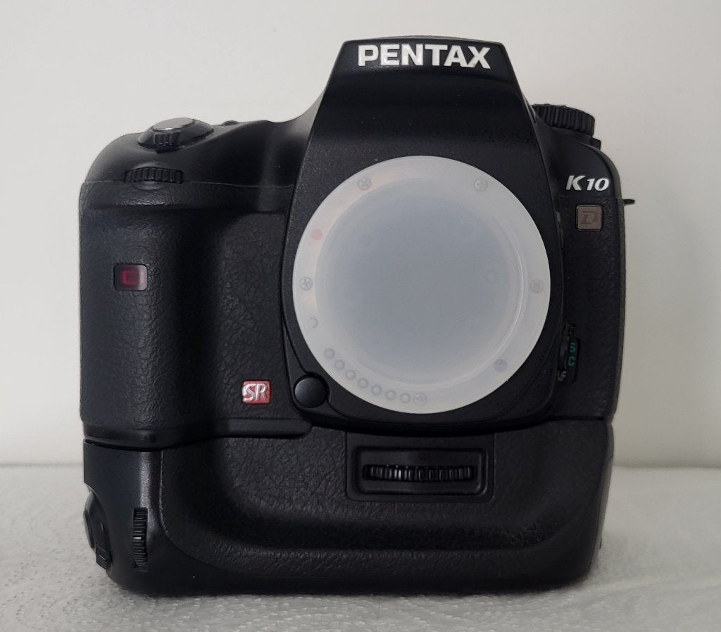 Pentax K10D met originele D-BG2 battery grip | Verz. incl., Ophalen of Verzenden, Zo goed als nieuw
