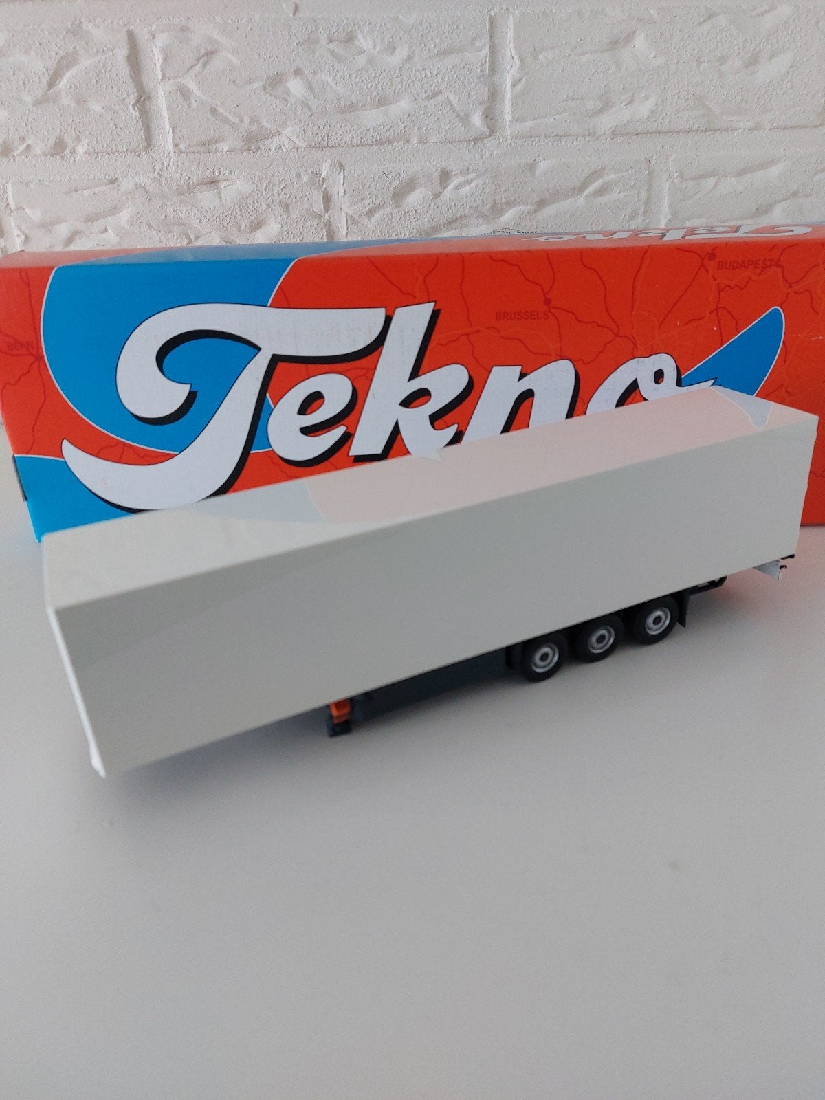Tekno Schmitz boxtrailer basis., Ophalen of Verzenden, Nieuw, Bus of Vrachtwagen, Tekno