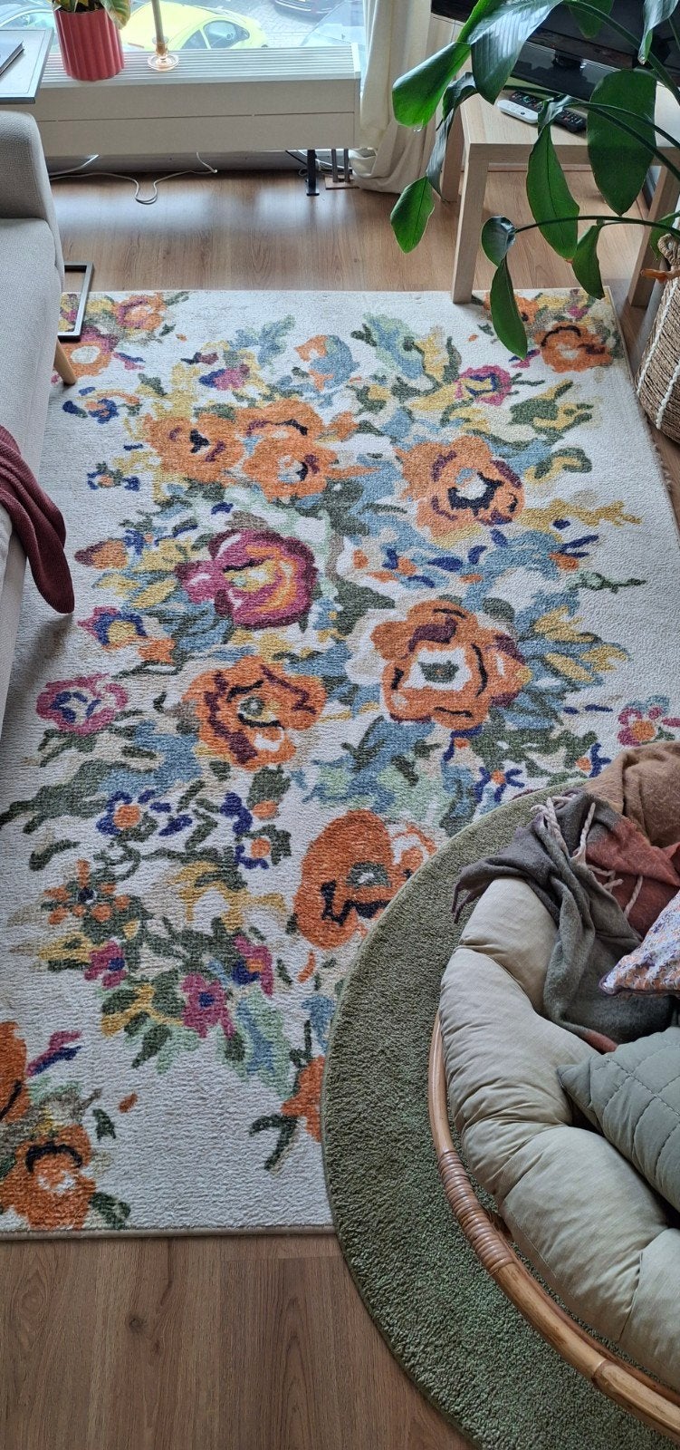 Bloemen vloerkleed Karwei 160x230 - Zo goed als nieuw, Huis en Inrichting, Stoffering | Tapijten en Kleden, Ophalen, 150 tot 200 cm