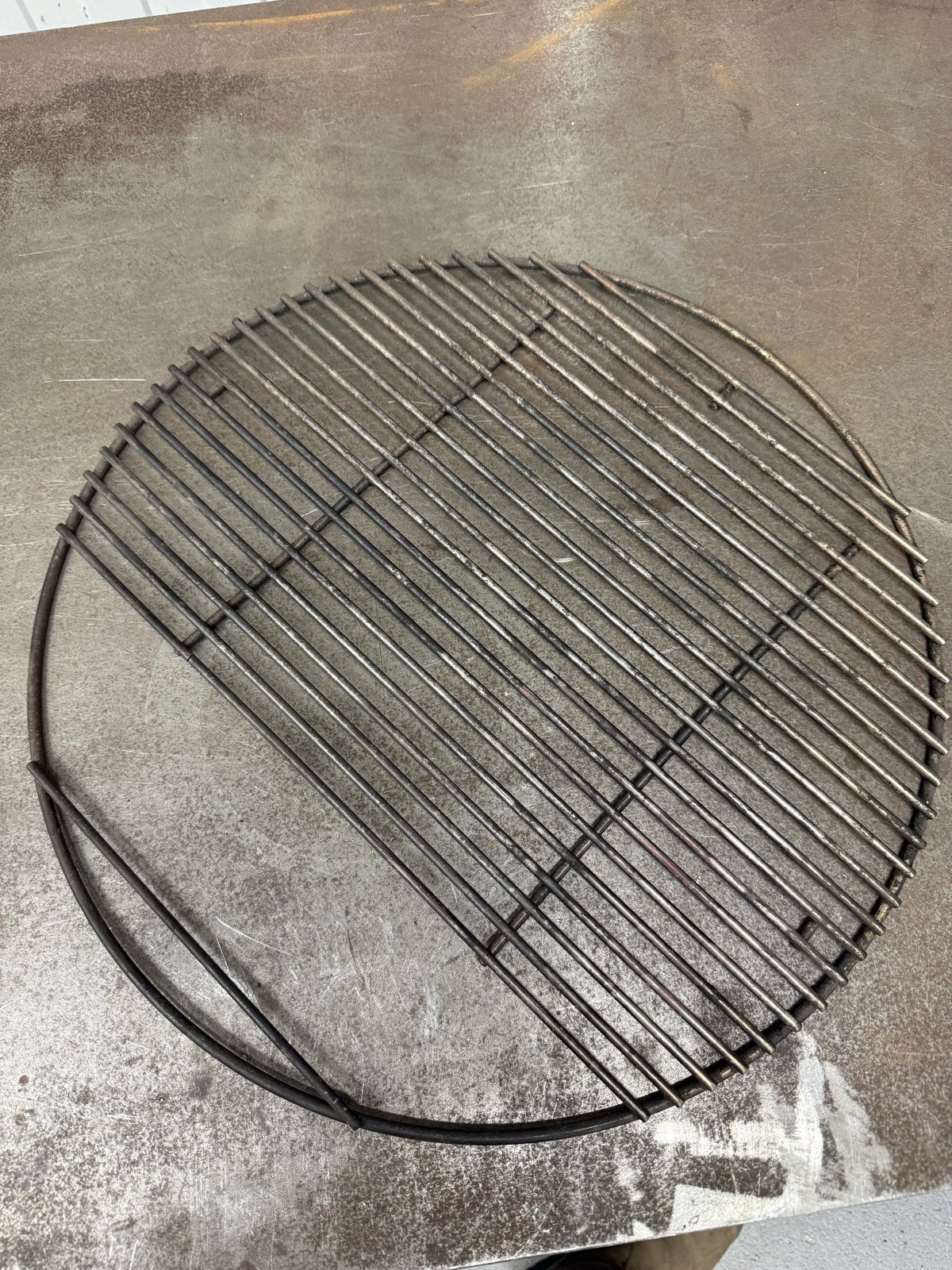 Gebruikt rond grillrooster voor barbecue of vuurschaal 47cm, Tuin en Terras, Ophalen of Verzenden, Gebruikt