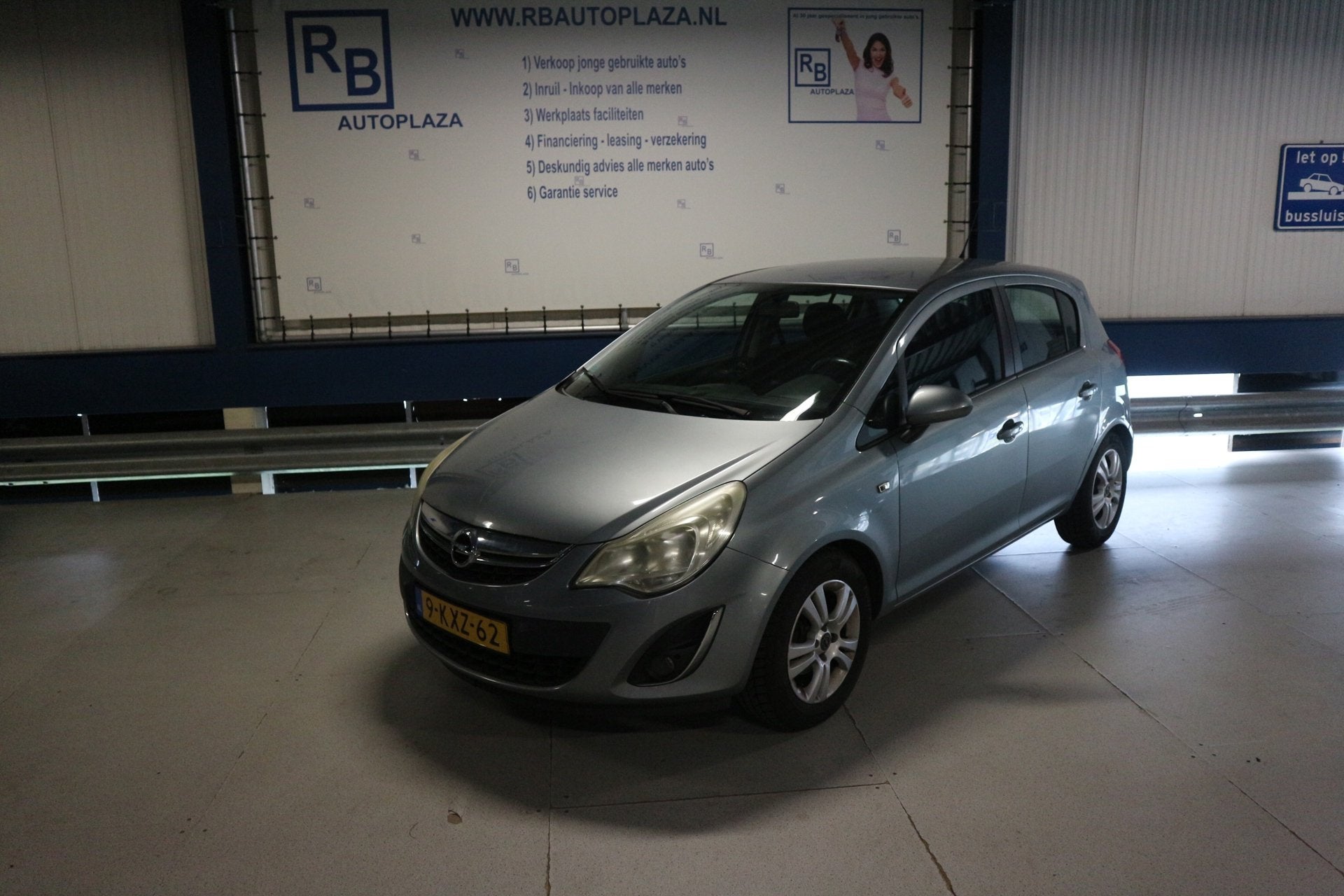 Opel Corsa 1.2-16V Cosmo / APK 10 - 2027 / AIRCO ! ! !, Auto's, Voorwielaandrijving, Euro 5, 86 pk, Gebruikt