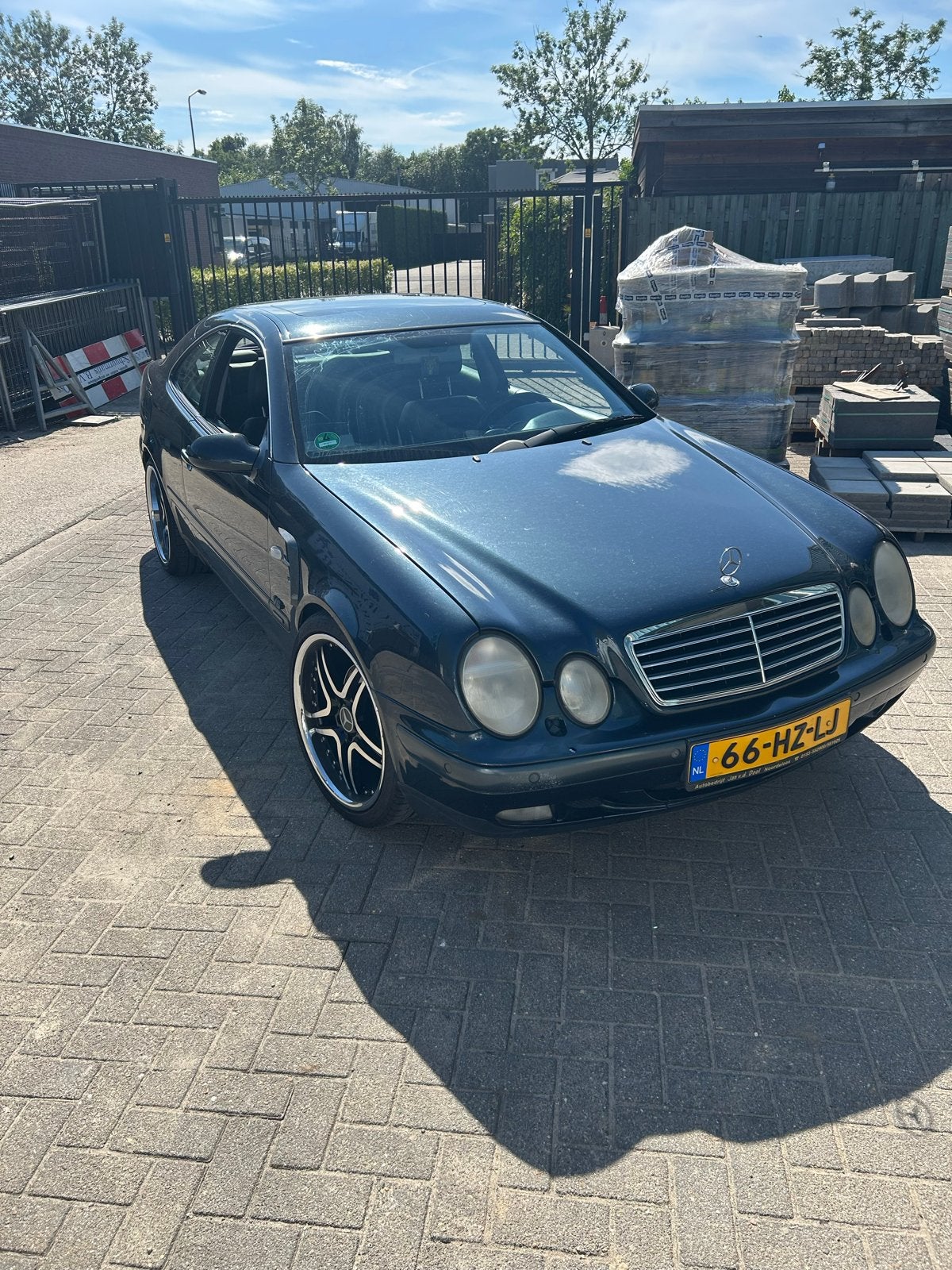 Mercedes-Benz CLK 3.2 Clk320 Coupe Sport AUT 1999 Zwart, Auto's, Automaat, 745 kg, Achterwielaandrijving, 4 stoelen