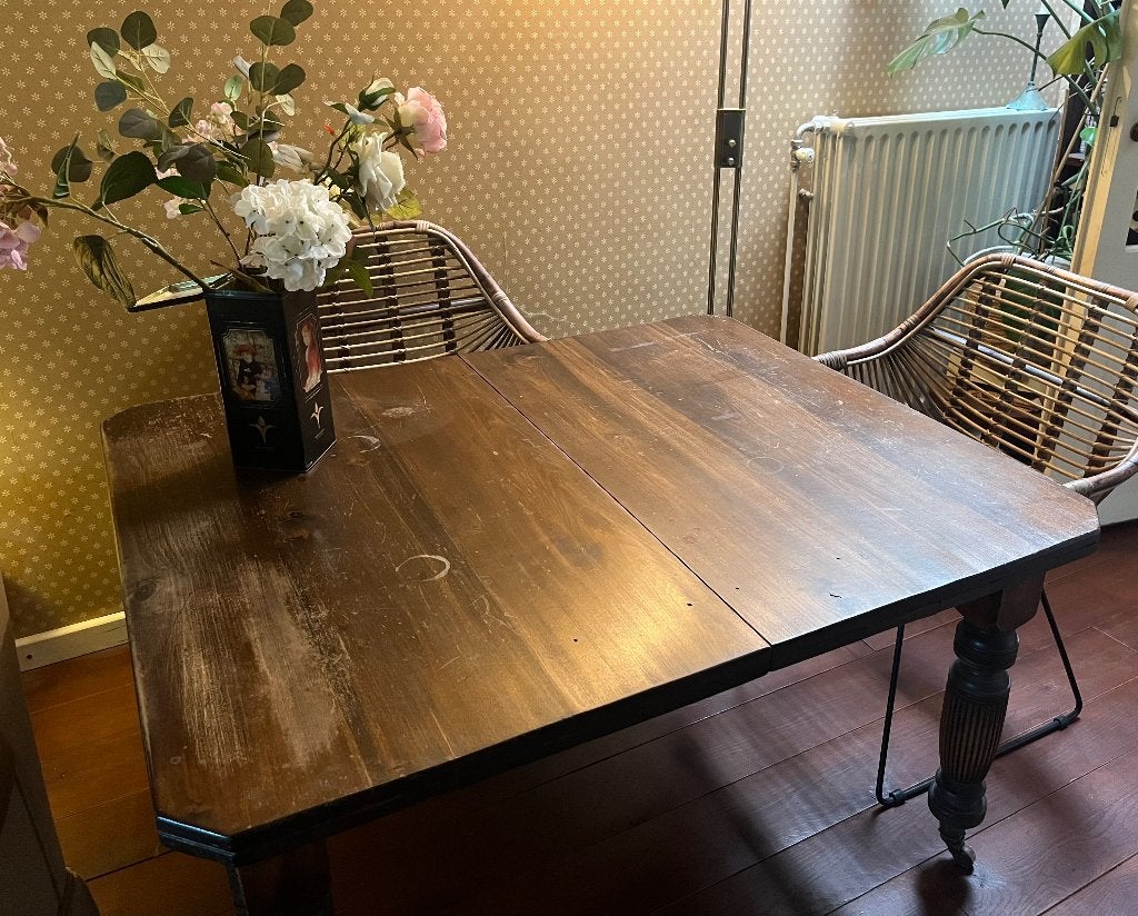 Tafel gratis af te halen, Ophalen, Gebruikt, Vierkant, Vier personen