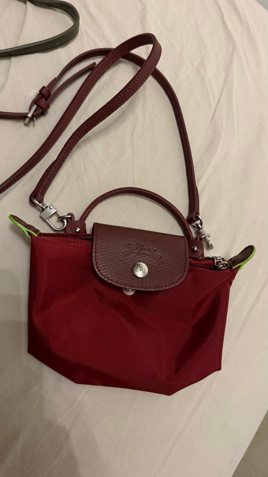 Longchamp tas - Zo goed als nieuw, Ophalen of Verzenden, Zo goed als nieuw, Rood, Schoudertasje