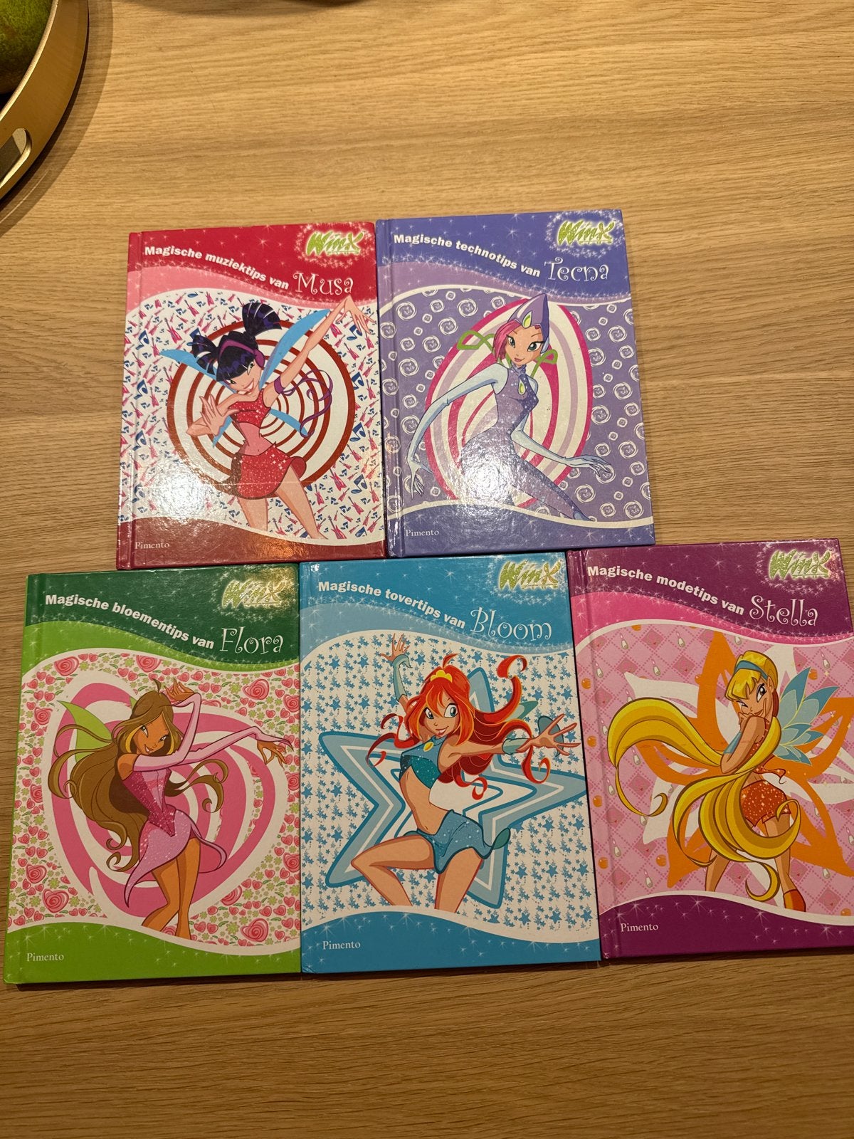 Winx Club Magische tips van Musa Tecna Flora Bloom Stella, Ophalen of Verzenden, Gelezen, Fictie