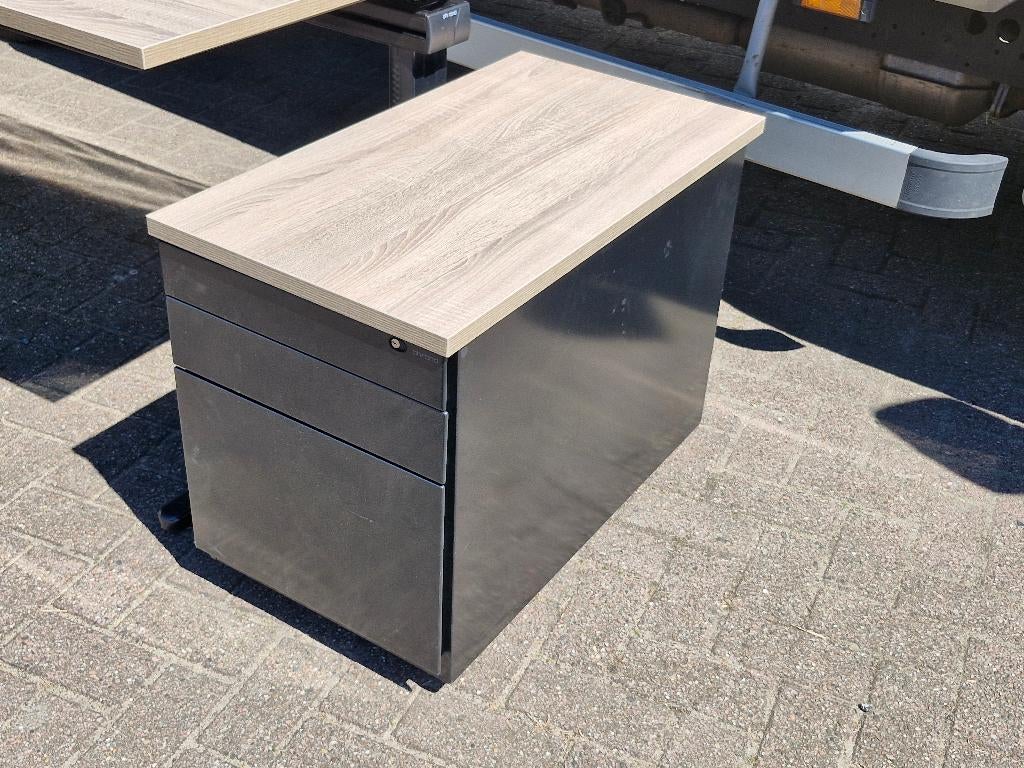 Ahrend essa bureau / werkplek met nieuw blad naar keuze, Kofferen 60, In hoogte verstelbaar, Ophalen of Verzenden, Zo goed als nieuw