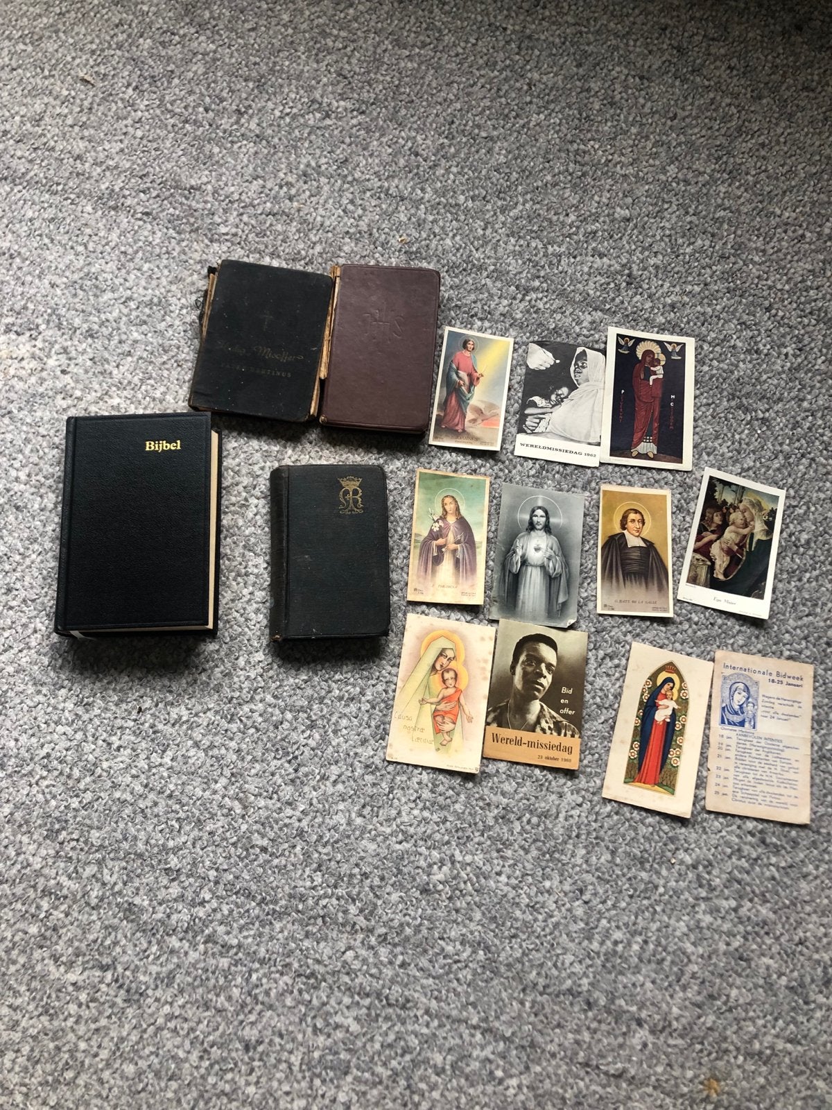 Oude Bijbels en Religieuze Prenten Collectie, Ophalen of Verzenden