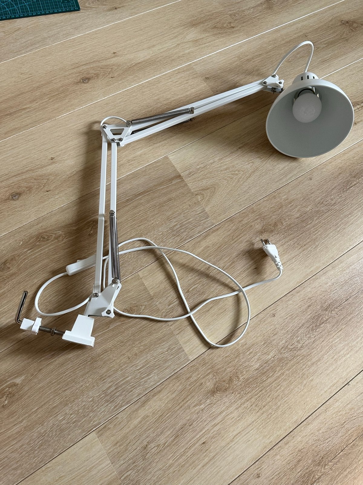 IKEA Verstelbare Bureaulamp/Tekentafellamp - Wit, Metaal, Wit, Gebruikt, Modern