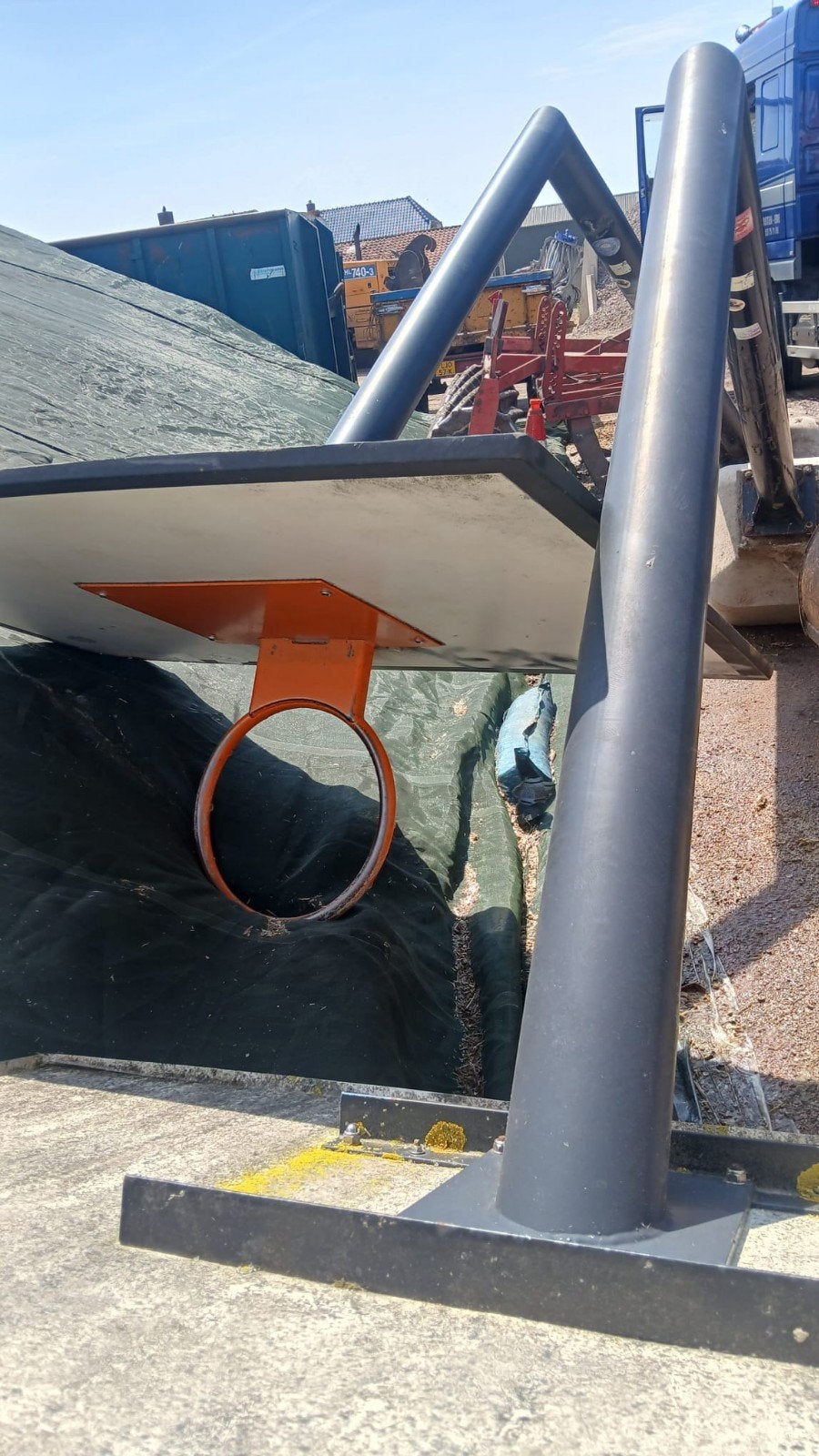 Zware basketbalpaal 3 meter hoog,, Ophalen, Gebruikt, Ring, Bord of Paal