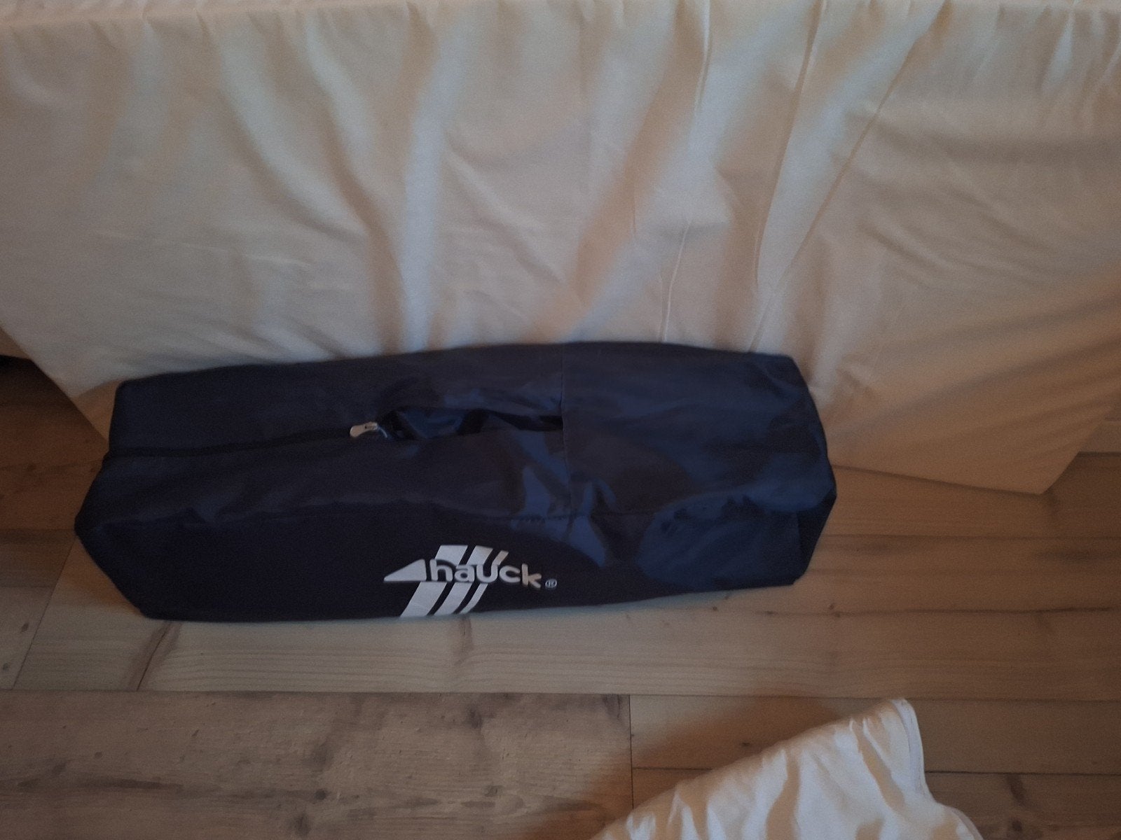 Camping bedje inclusief matras nieuwstaat, Caravans en Kamperen, Ophalen of Verzenden, Zo goed als nieuw