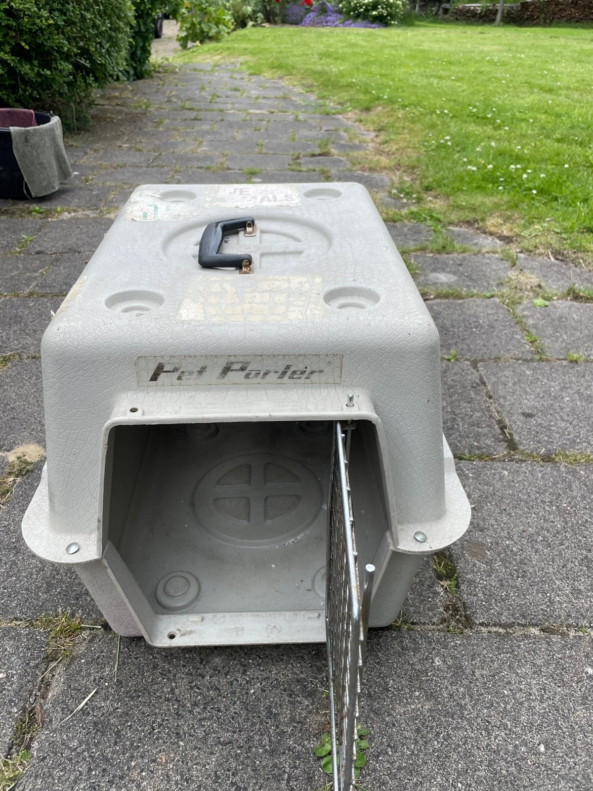 Honden- of kattenbenche, Dieren en Toebehoren, Ophalen, Zo goed als nieuw