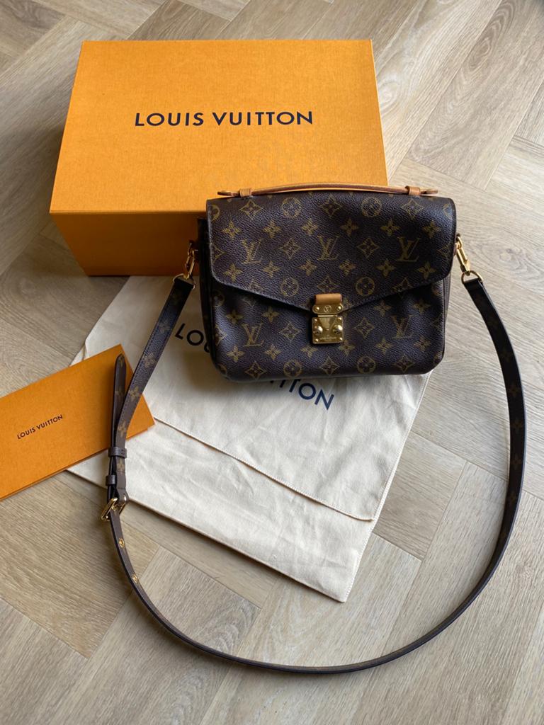 Louis Vuitton Pochette Metis, Ophalen, Zo goed als nieuw, Leer