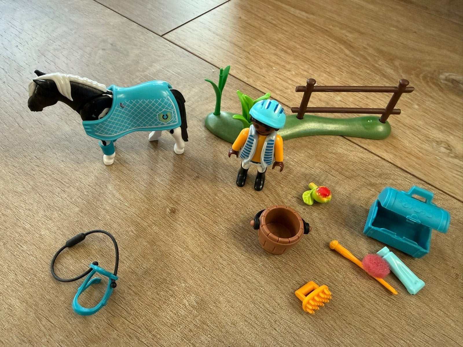 Paard met hekje playmobil 70515, Ophalen of Verzenden, Zo goed als nieuw