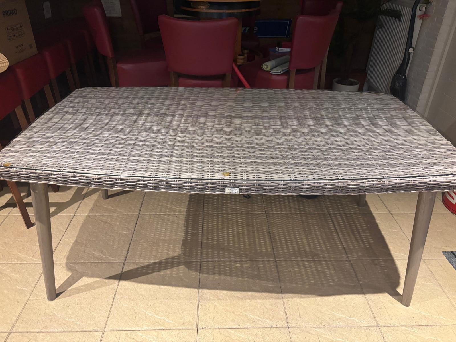 Z.g.a.n. hele mooie tafel met glasplaat, Ophalen, Zo goed als nieuw, Rechthoekig, Wicker