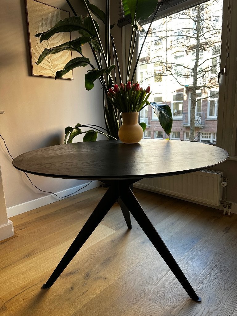 Eetkamertafel rond eikenhout diameter 110cm, Ophalen, Zo goed als nieuw, Vier personen, 100 tot 150 cm