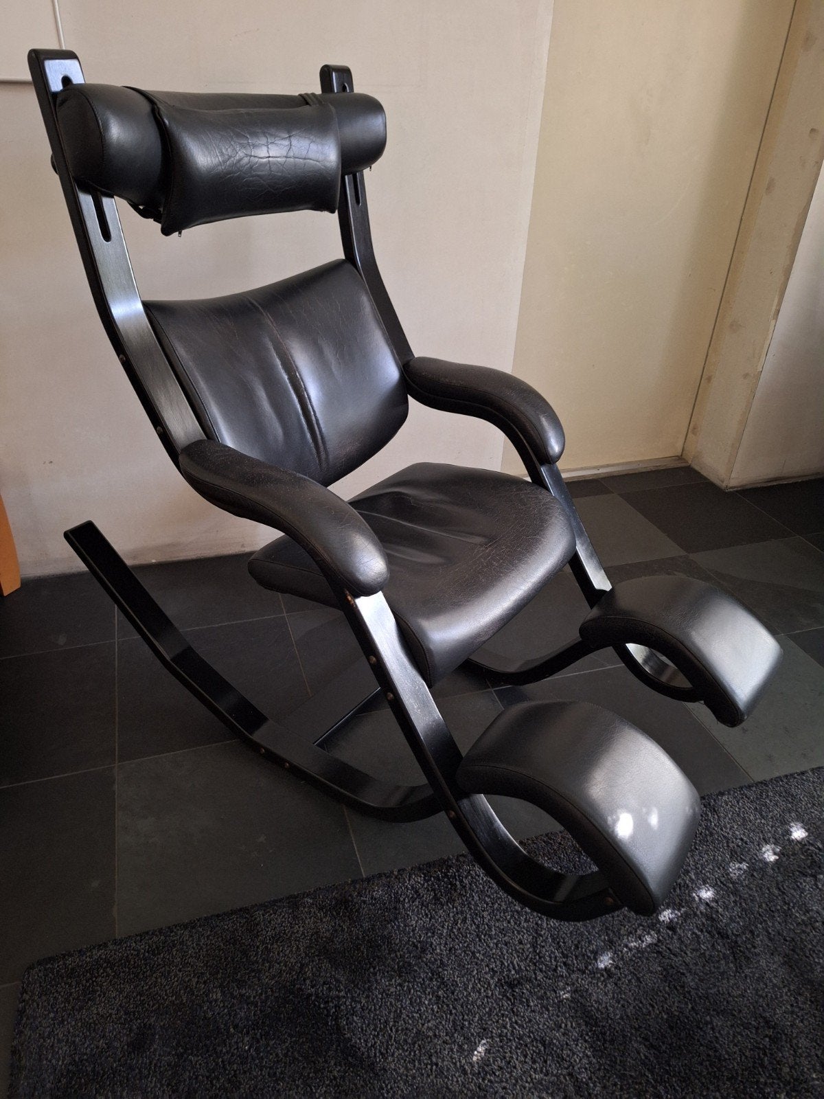 Zwarte Stokke (Variér) Gravity, comfortabele stoel, Ophalen, Modern, Comfortabel, Gebruikt, Zwart