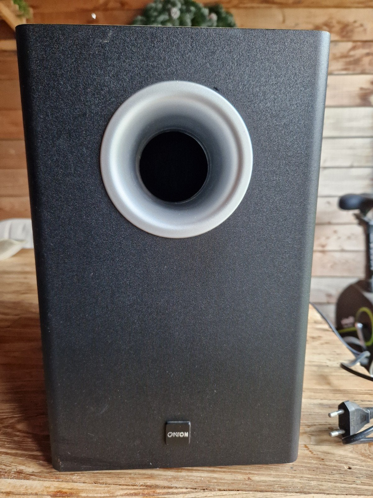 CANTON powered subwoofer, Gebruikt, Subwoofer, 60 tot 120 watt, Geschikt voor surround/home cinema