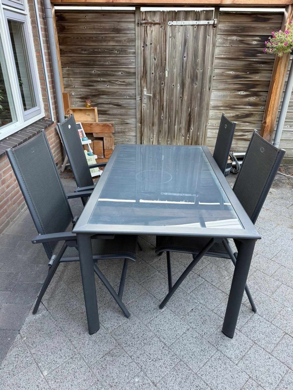 Buiten tafel + 4 stoelen, Overige materialen, Gebruikt, 6 zitplaatsen, Ophalen of Verzenden