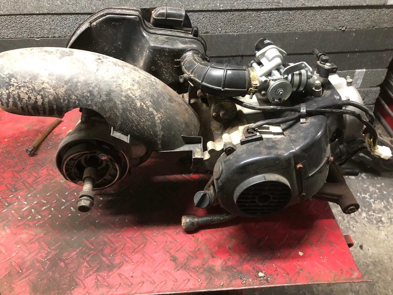 La Souris injectie motorblok 10xxxkm, Fietsen en Brommers, Brommeronderdelen | Scooters, Ophalen, Gebruikt, Blok, Overige merken