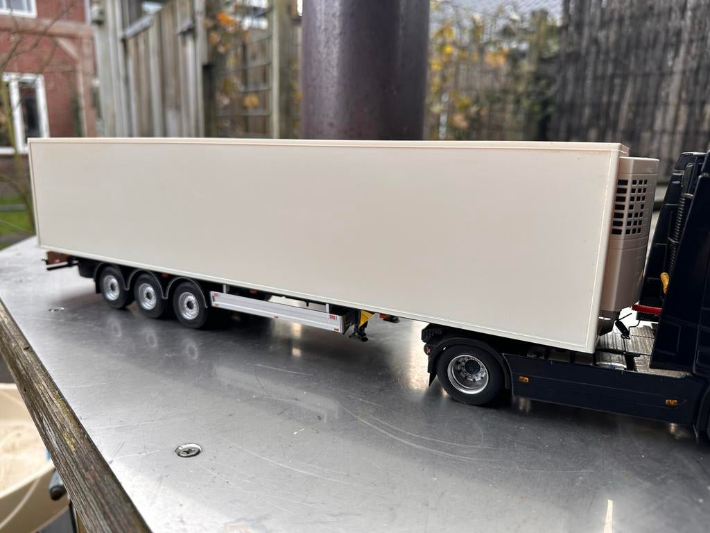 Model vrachtwagen oplegger - Pacton, Hobby en Vrije tijd, Modelauto's | 1:32, Zo goed als nieuw, Overige merken, Ophalen of Verzenden