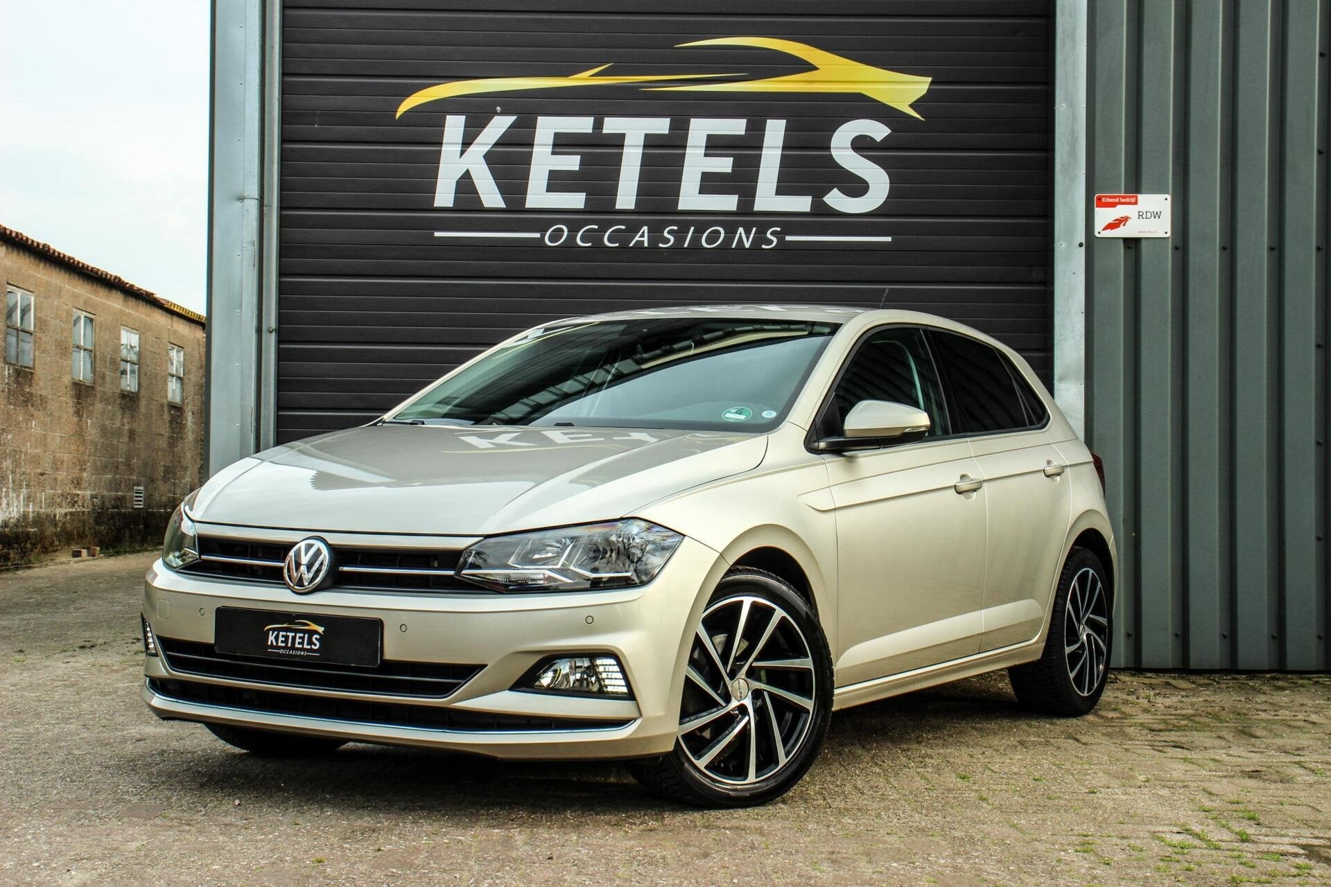 Volkswagen Polo 1.0 TSI Highline ACC/DSG/Sfeerverlichting, Gebruikt, 116 pk, Bedrijf, 3 cilinders