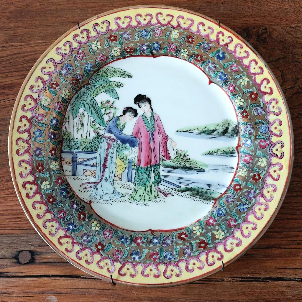 Handgeschilderd chinees wandbord, rood groen en  goudtinten., Antiek en Kunst, Antiek | Wandborden en Tegels, Ophalen