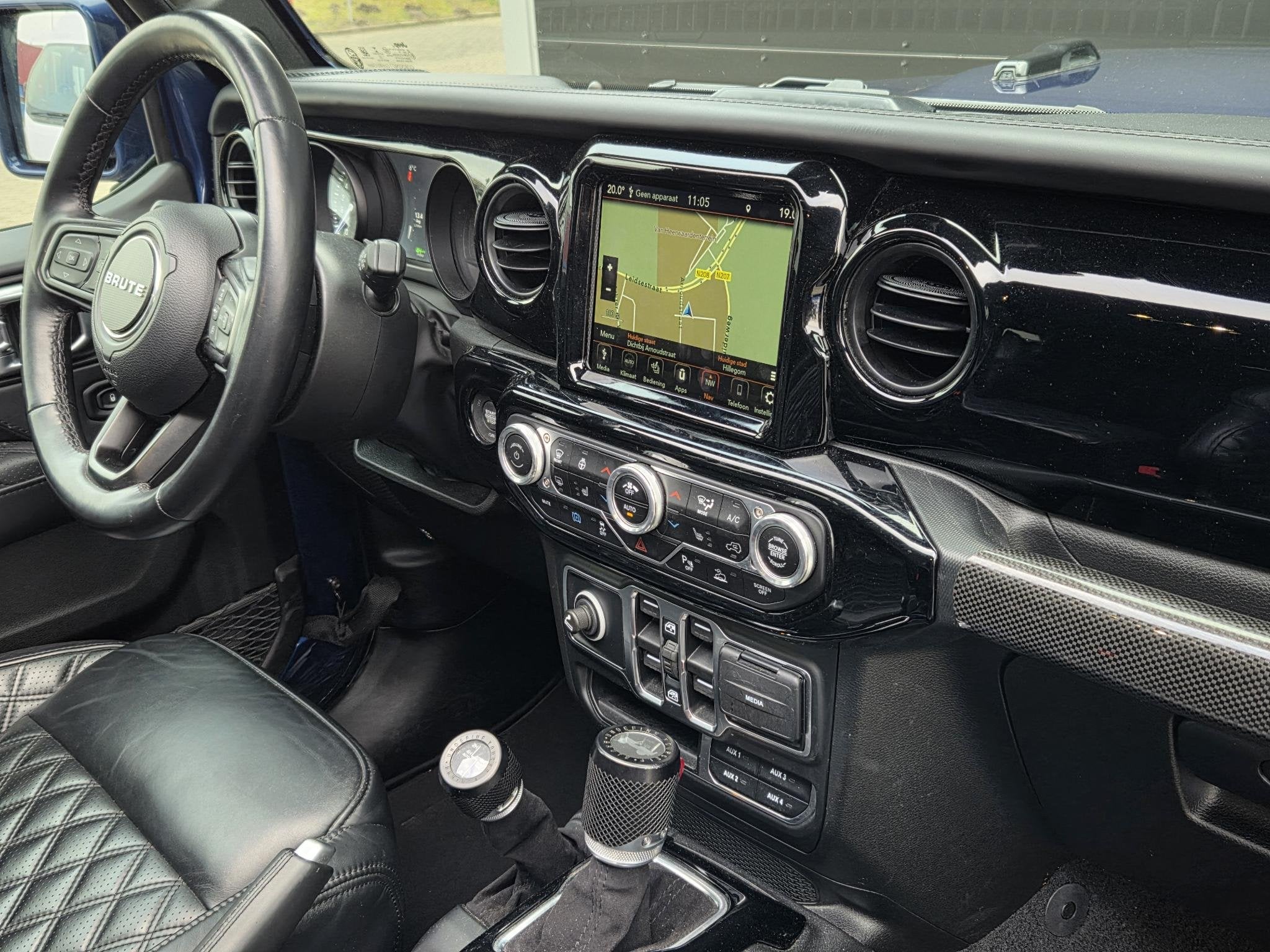 Jeep Wrangler BRUTE Custom Sahara 4xe 380 | Hardtop/Soft top, Auto's, Jeep, Automaat, 1995 cc, 4 cilinders, Blauw
