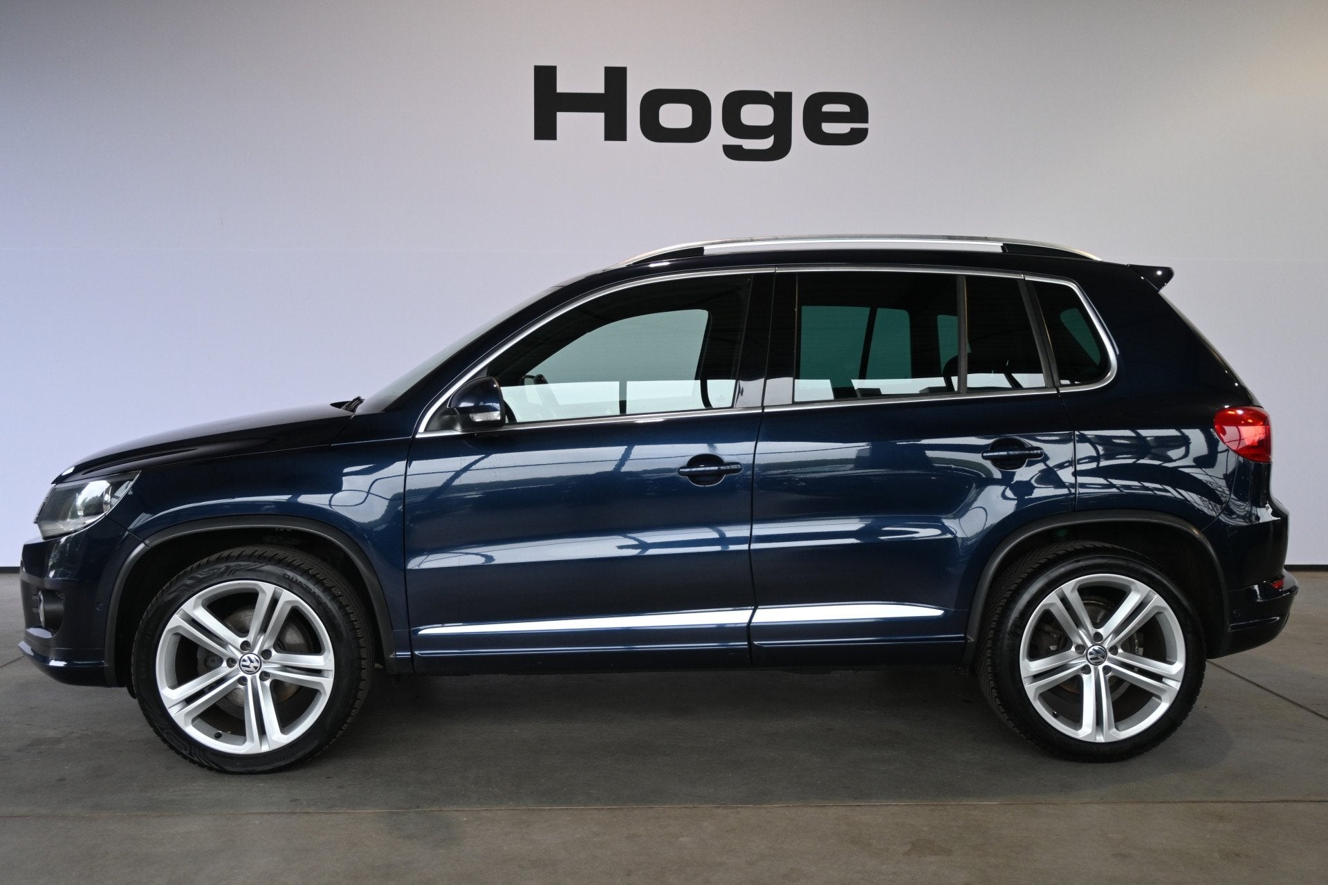 Volkswagen Tiguan 1.4 TSI Sport&Style 4Motion R-line Edition, Auto's, Euro 5, Stof, Gebruikt, 4 cilinders