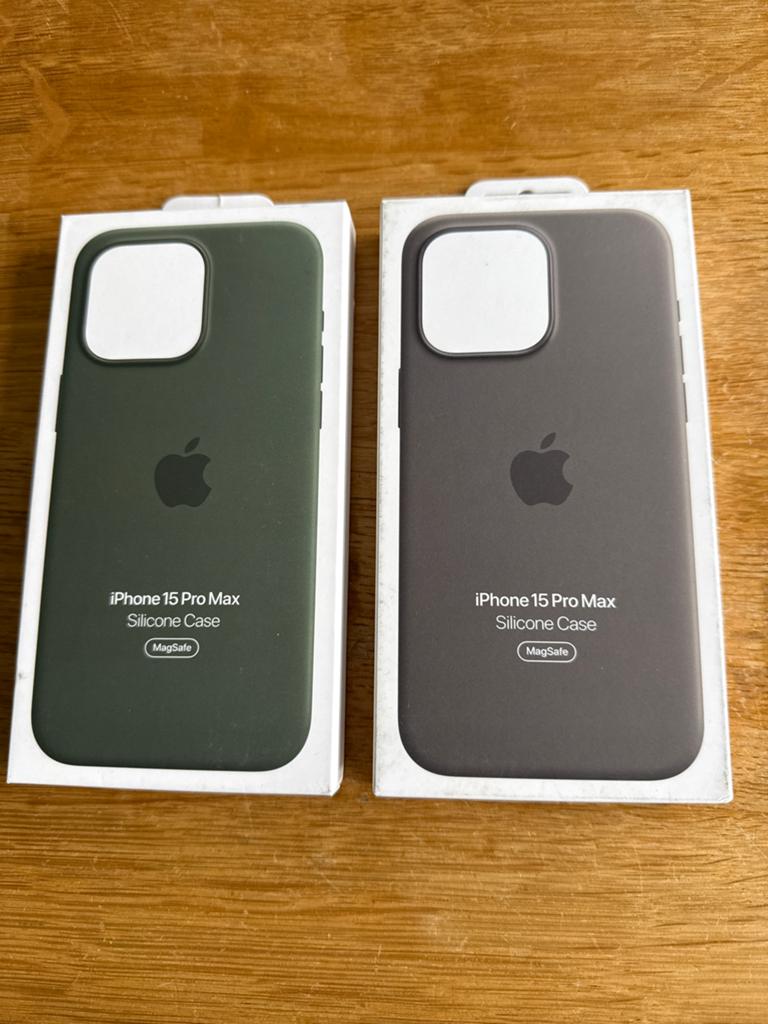 2 iPhone 15 Pro Max Silicone Cases - MagSafe (Nieuw), Ophalen of Verzenden, Nieuw, Bescherming, Apple iPhone