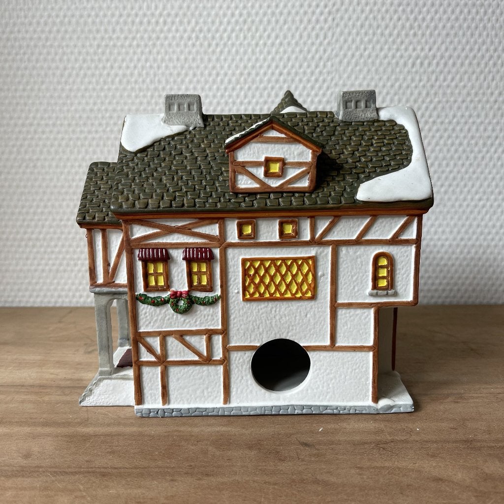 Lemax Caddington Village Imperial Farm House - 95370, Ophalen of Verzenden, Gebruikt
