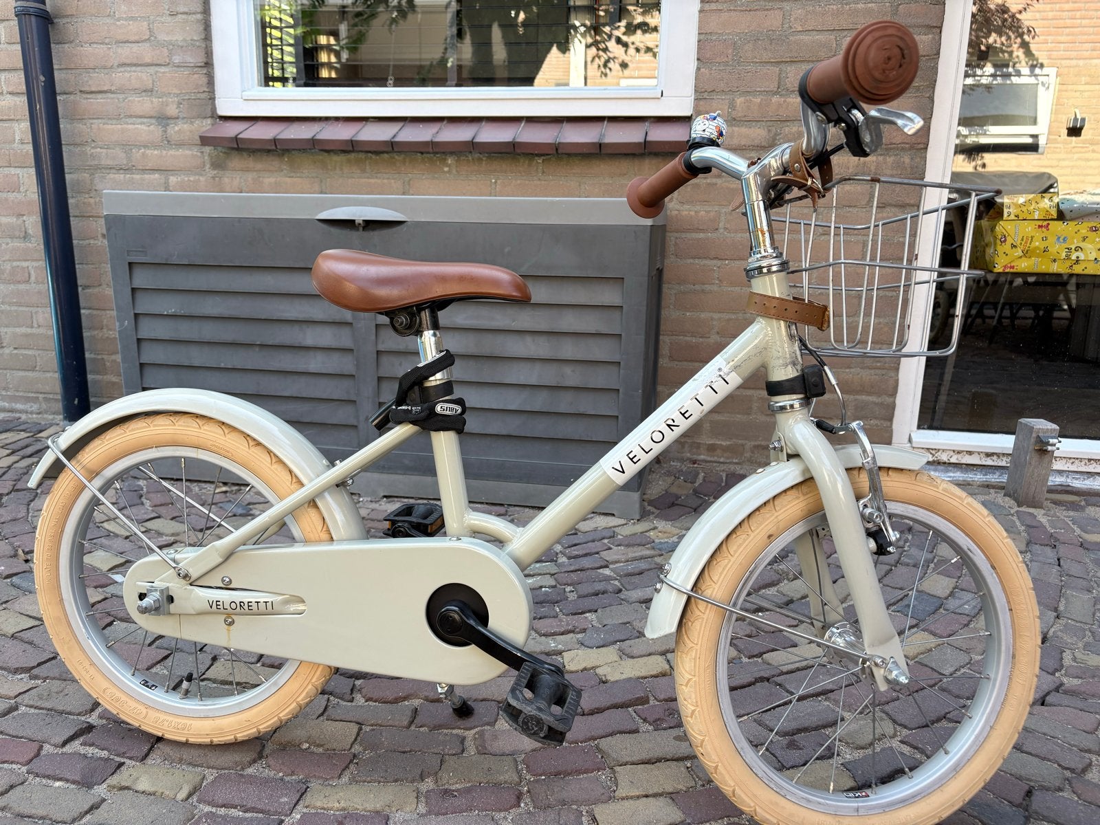 Veloretti Kinderfiets 16 inch met mandje, Fietsen en Brommers, Fietsen | Kinderfietsjes, Ophalen, Gebruikt, Terugtraprem, 16 tot 20 inch