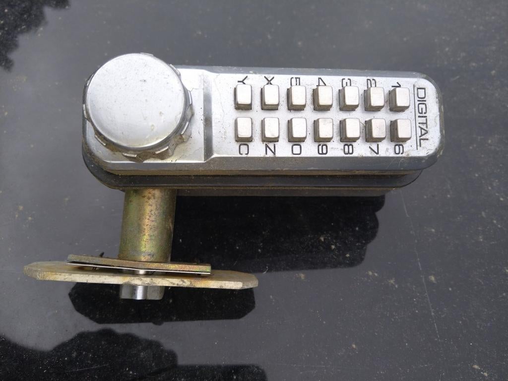 Mechanisch codeslot - Geschikt voor buiten, Doe-het-zelf en Verbouw, Hang- en Sluitwerk, Ophalen of Verzenden, Gebruikt, Rvs, Slot