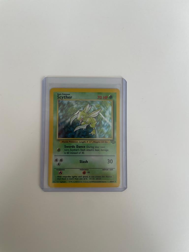 Pokémon Scyther Kaart - Licht Beschadigd, Ophalen of Verzenden, Gebruikt, Losse kaart
