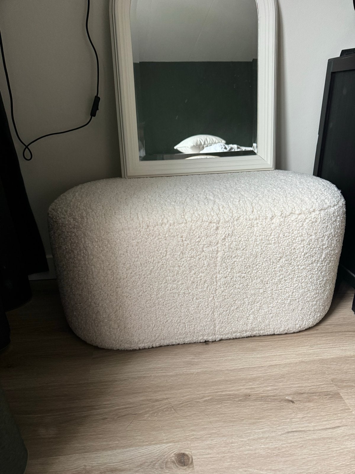 OREBO Poef 84x45 off-white teddy, Ophalen, Minder dan 50 cm, Zo goed als nieuw, 75 tot 100 cm