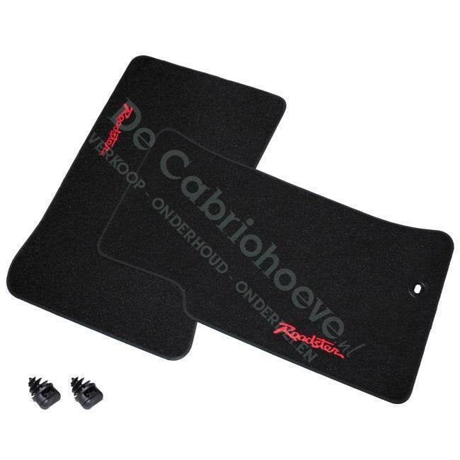 MX5 Matten zwart met rood 'Roadster' logo, De Cabriohoeve VOF, Nieuw, Info@cabriohoeve.nl, Julianalaan 9, 9462PG Gasselte, Nederland