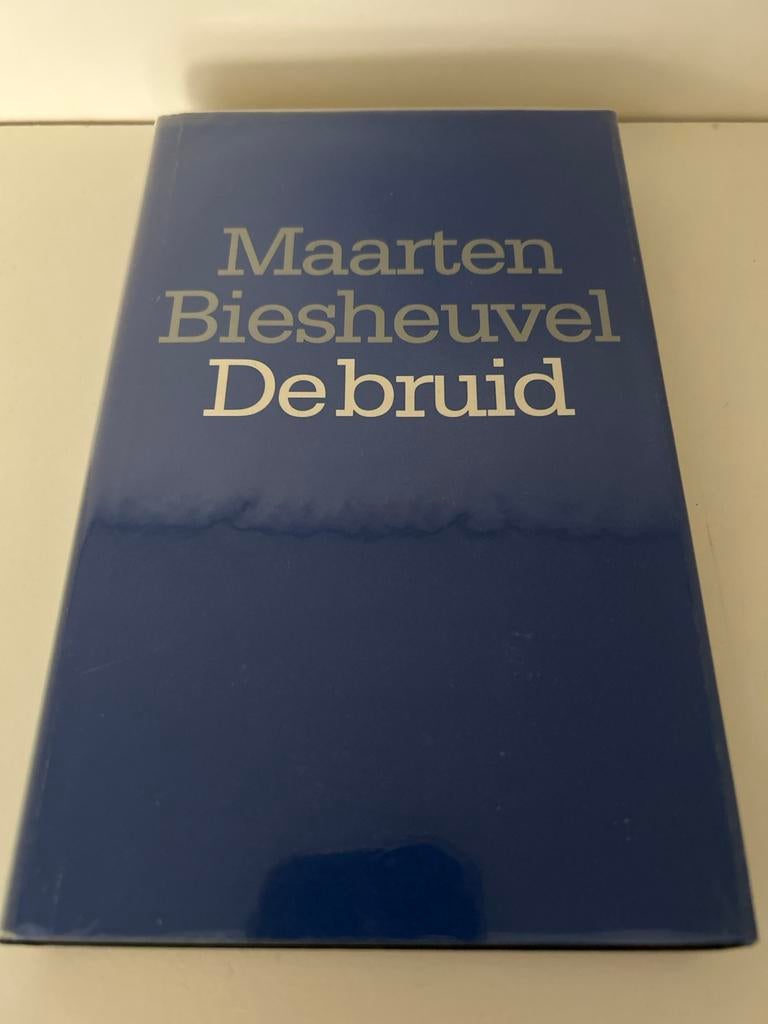 Maarten Biesheuvel - De bruid - Eerste druk 1982, Ophalen of Verzenden, Gelezen, Nederland