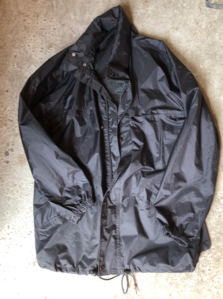Regenjas HEMA maat L donkerblauw, igs, Ophalen of Verzenden, Gebruikt, Regenjas, Heren