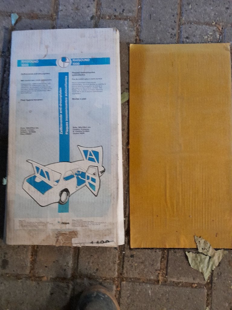 Anti-Dreun platen zelfklevend, 50x50 en 25x50, 2mm dik Nieuw, Ophalen of Verzenden