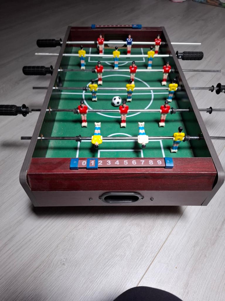 Compact Tafelvoetbalspel - Plezier voor Jong en Oud, Ophalen, Gebruikt