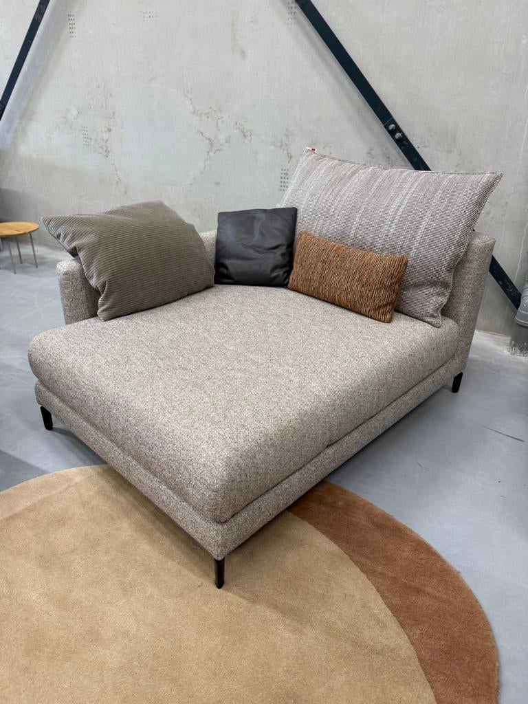 Nieuw Rolf Benz Nuvola Bank Element Stof chaise Longue, Huis en Inrichting, Banken | Sofa's en Chaises Longues, Leolux Harvink Jori Cor Design on Stock Eyye Montis