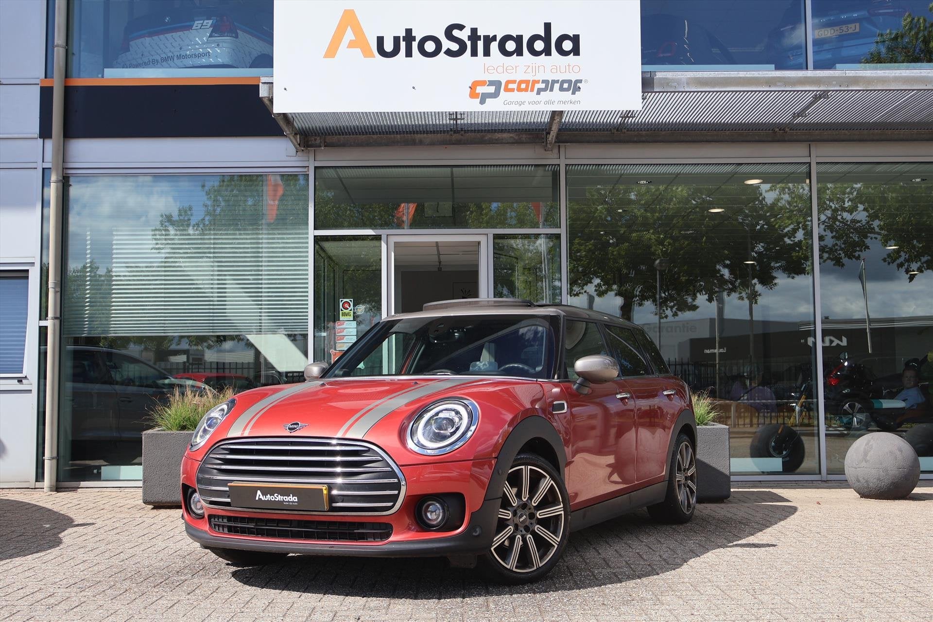 Mini Mini Clubman (f54) 1.5 Chili 136pk AUT I Pano I Harman, Auto's, Mini, Dealer onderhouden, Gebruikt, Met garantie (alle), 3 cilinders