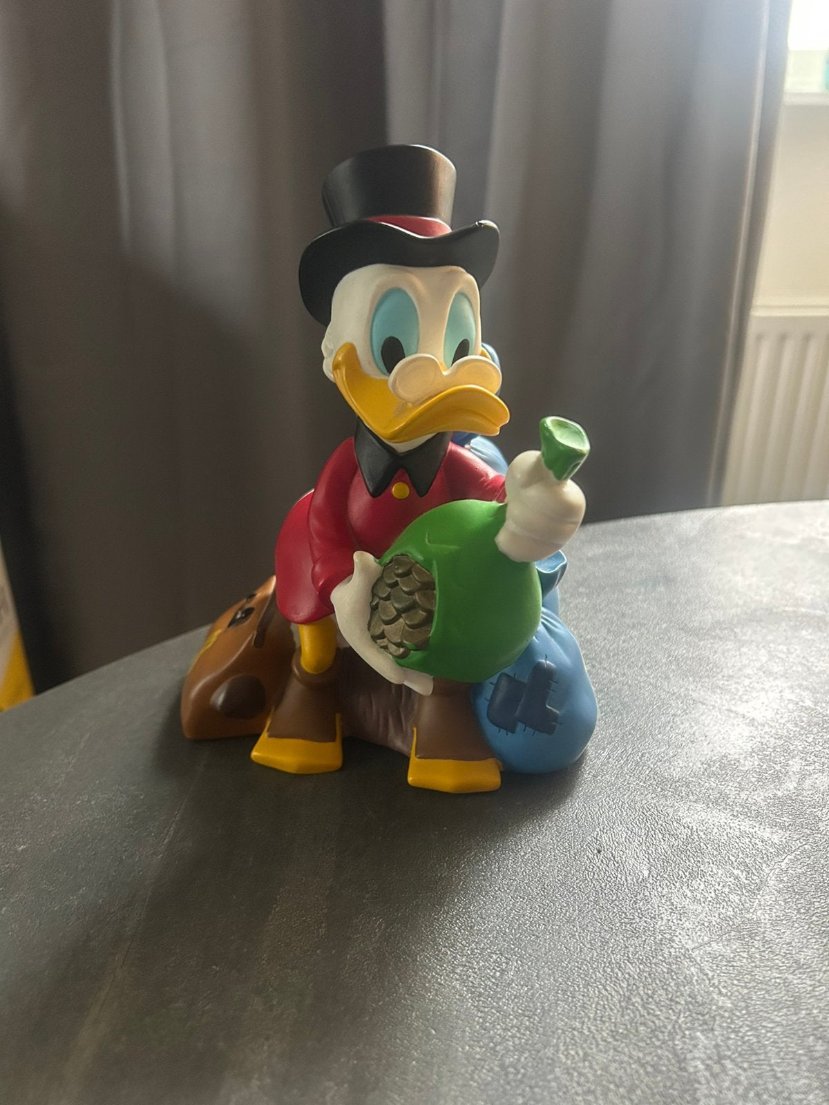 Vintage Disney Oom Dagobert Spaarpot Bullyland jaren 80, Verzamelen, Ophalen of Verzenden, Overige figuren, Zo goed als nieuw
