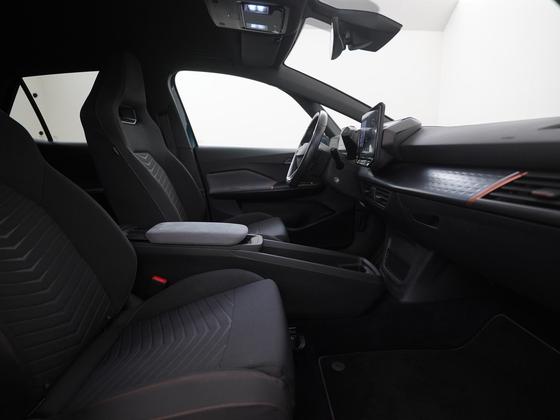 CUPRA Born Business One 62 kWh | SOH 91% | Stoel & Stuurverw, Auto's, Automaat, Gebruikt, Zwart, Geïmporteerd
