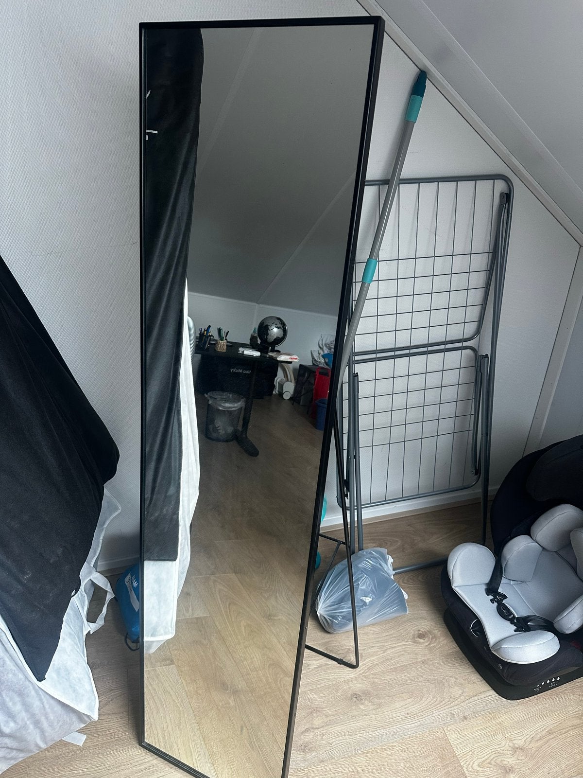 MOET WEG! 2x IKEA KARMSUND Passpiegels - Zwart, Huis en Inrichting, Woonaccessoires | Spiegels, Ophalen, Zo goed als nieuw, 150 tot 200 cm