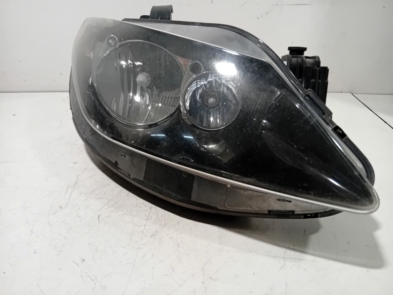 Koplamp rechts Seat Ibiza, Onderdelen@venauto.nl, Van der Ven Autorecycling B.V., Gebruikt, Ettenseweg 76, 4706 PB Roosendaal, The Netherlands