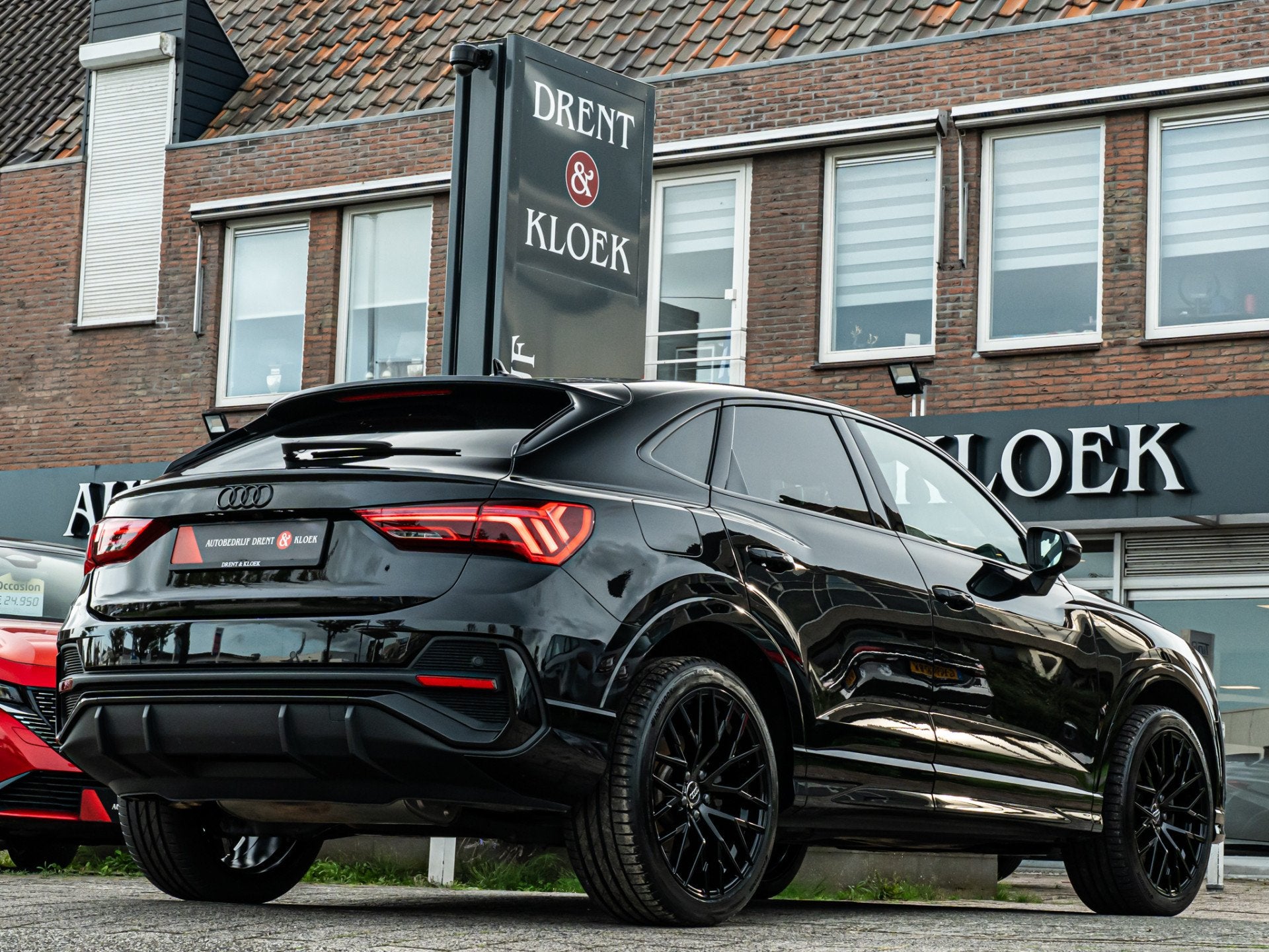 Audi Q3 Sportback 45 TFSI e S Edition 2X-SLINE MATRIX LED BL, Auto's, Dealer onderhouden, Gebruikt, Euro 6, Leder en Stof