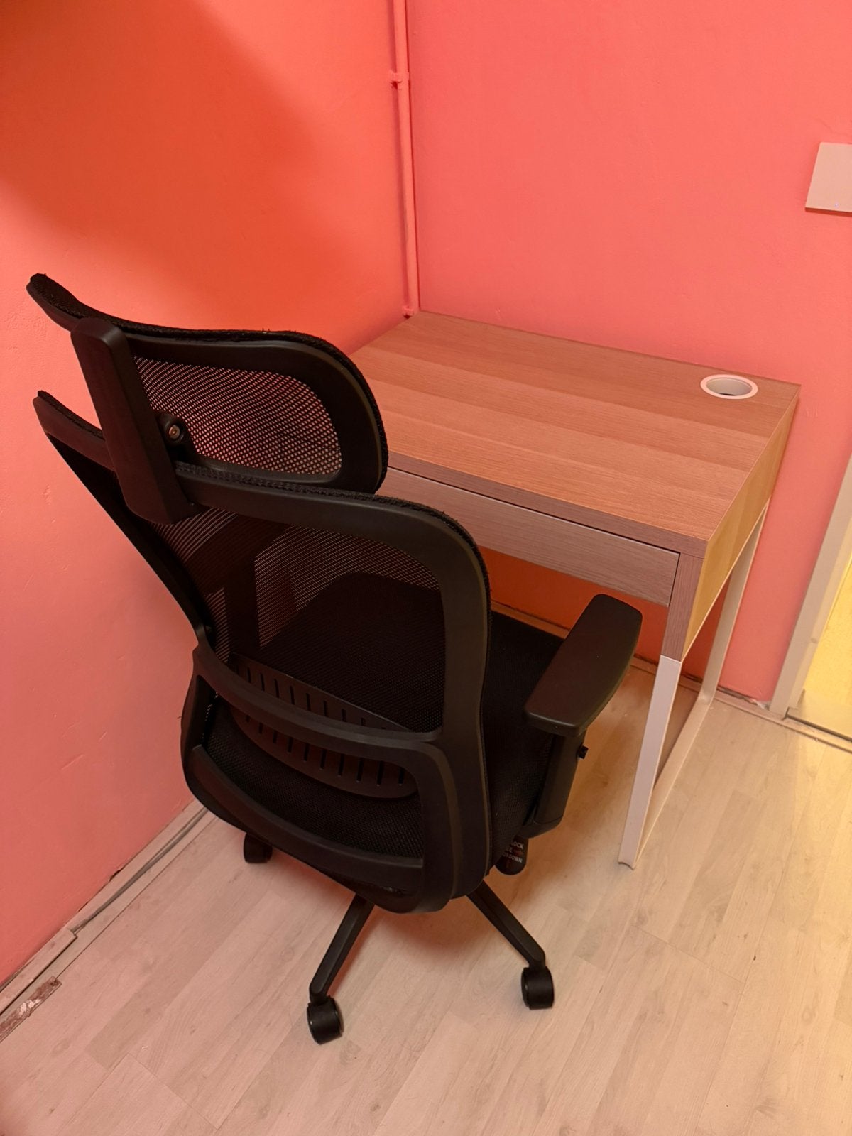 Ikea MICKE table & chair, Ophalen, Zo goed als nieuw, Zwart