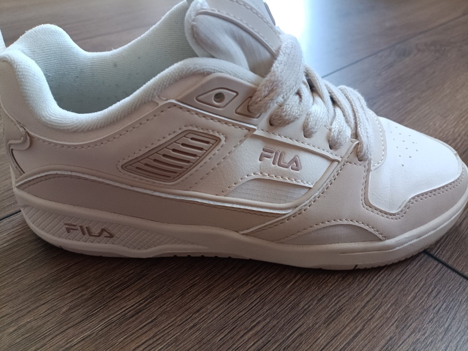 Fila Sneakers Dames - Maat 37.5 -, Wit, Ophalen of Verzenden, Fila, Sneakers of Gympen